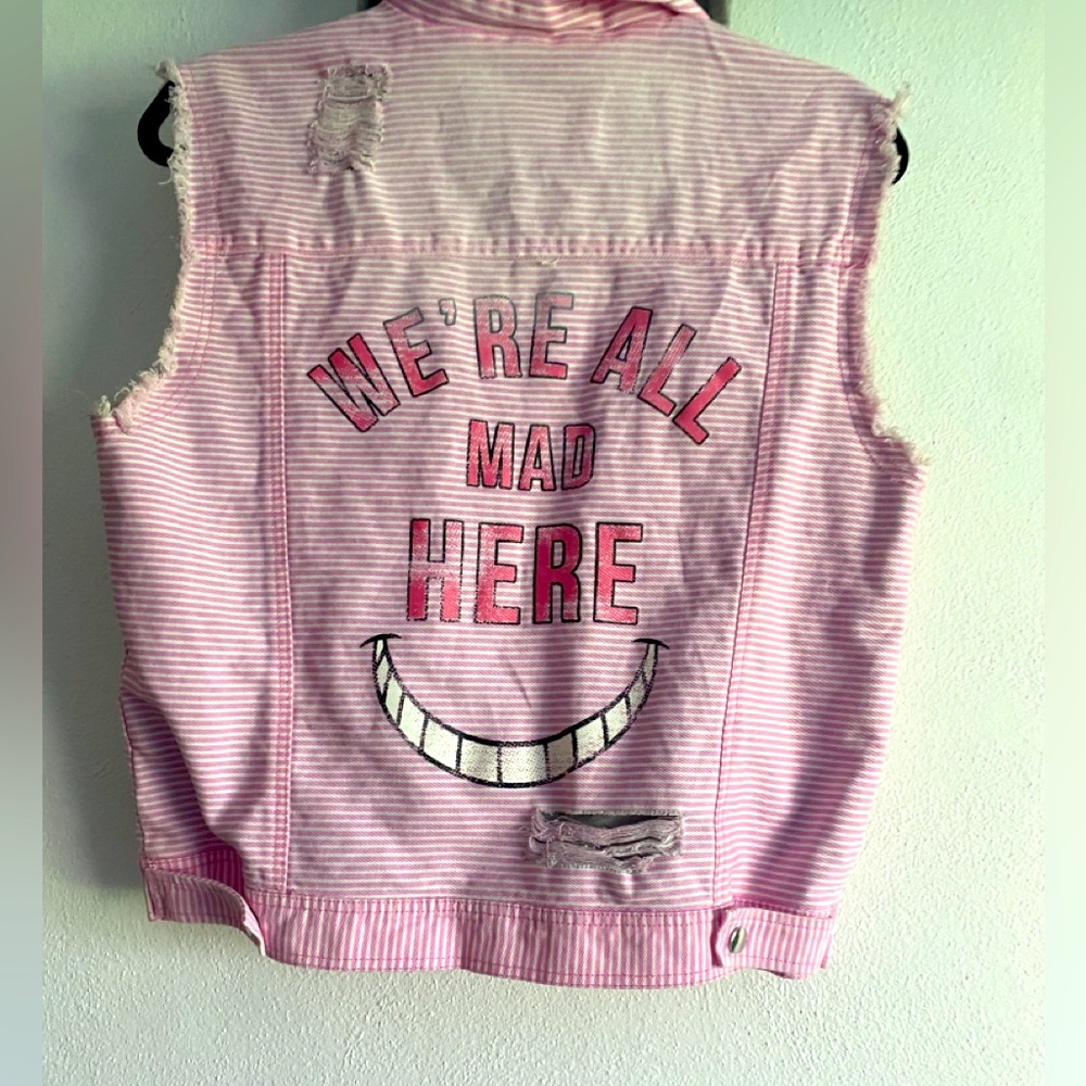 Her Universe (oh my Disney) Mad hatter hooded vest. Women’s medium.